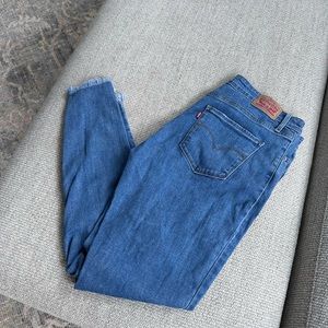 Levi Jeans - raw hem